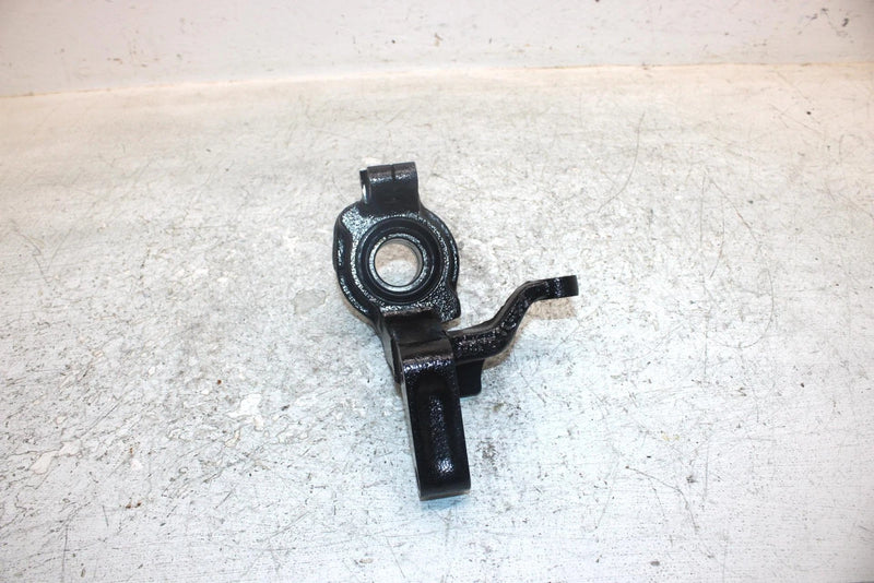 1994 Yamaha  Timberwolf 4wd Oem Left Steering Knuckle 4KD-23501-01-00 AY25