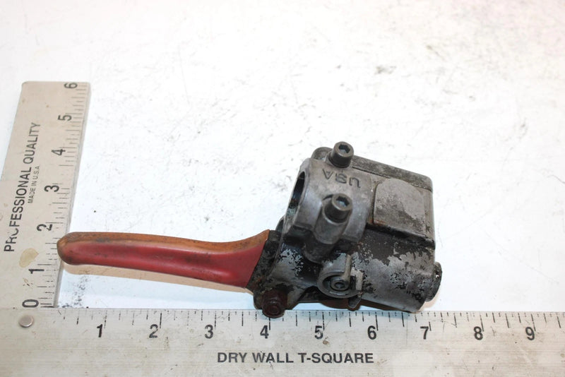 92 Polaris Trail Deluxe Oem Brake Master Cylinder 2050054 SP24