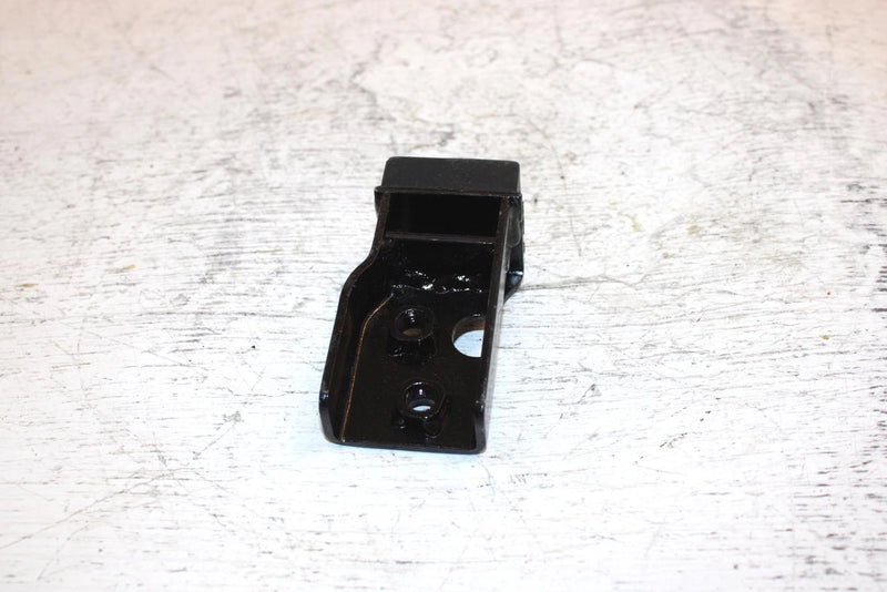 97 Yamaha Vmax Sx700 Triple Oem Engine Rubber Dampner Mount 8CH-21485-00-00 SY10