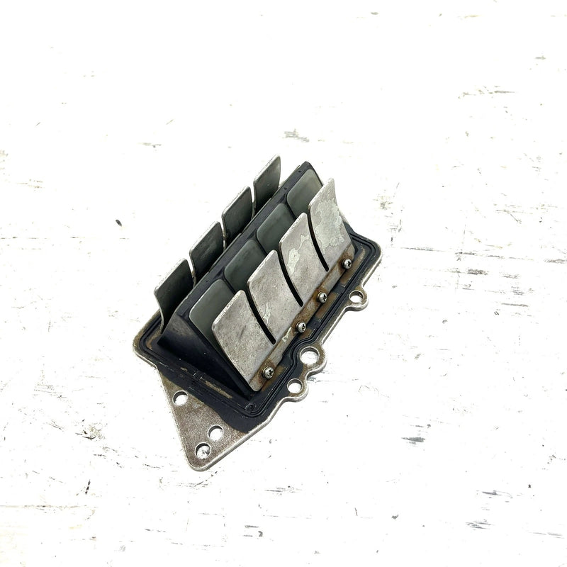 01-05 Yamaha WaveRunner XLT1200 OEM Center Reed Valve 66V-13610-00-00 JY27