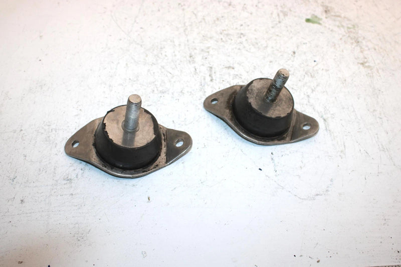 1994 Polaris Sl 750 Oem Engine Mount Dampner Pair 3110040 JP29