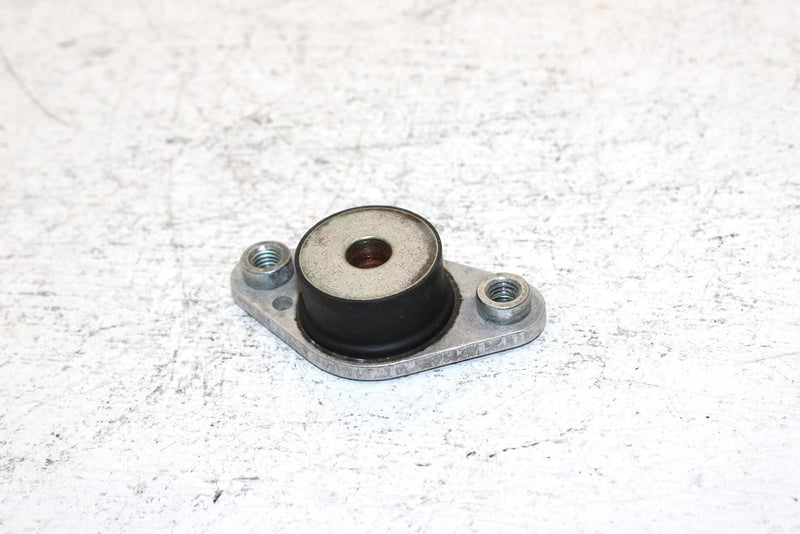 2013 Polaris 600 Rush Pro Oem Left Rear Engine Dampner 3022410 SP30