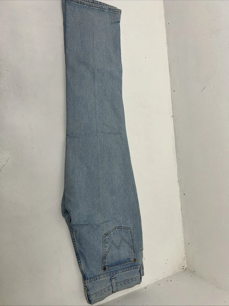 New Men’s Wrangler Light Wash Original Fit Denim Jeans. 38x34 Q-12