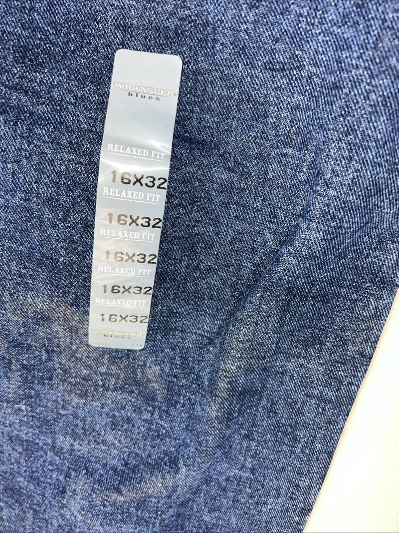 New Men’s Wrangler Blues Relaxed Fit Dress Easy Denim Jeans. 16x32 K-13