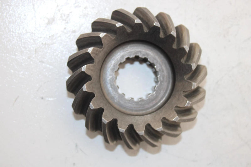 83 Yamaha  Tri Moto 225 Ytm225dx Oem Middle Drive Gear 24W-Y1754-00-00 AY41