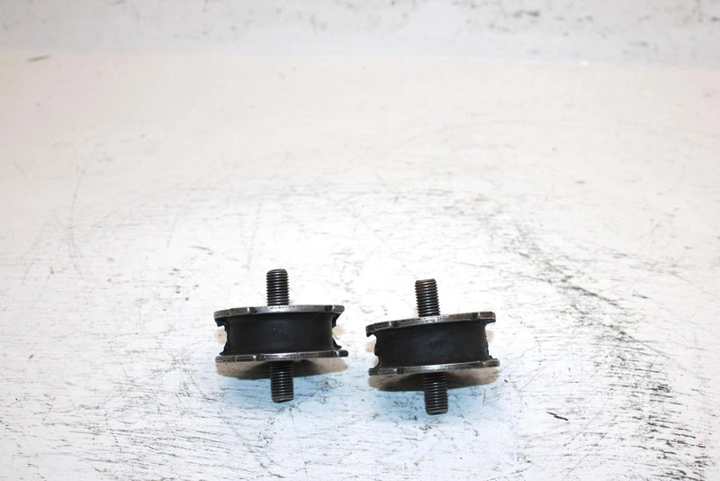 1994 Yamaha Vmax 600 Oem Engine Mount Dampner Pair 8M6-21486-02-00 SY25