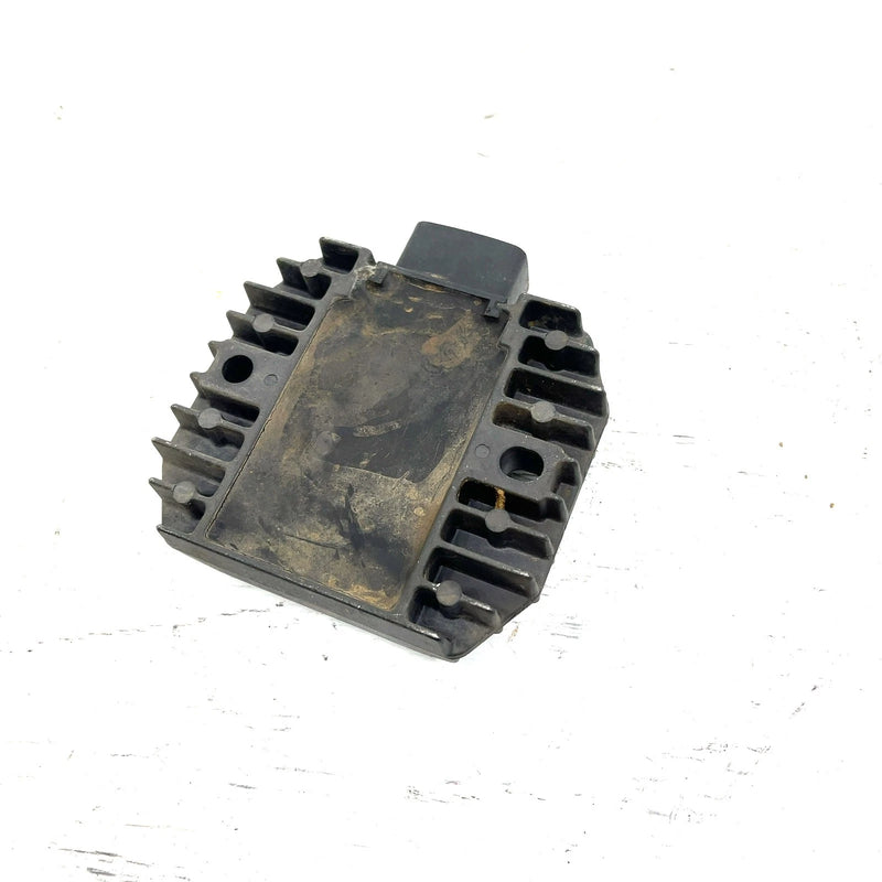 04-07 Yamaha Rhino 660 OEM Voltage Regulator 5BN-81960-00-00 XY3
