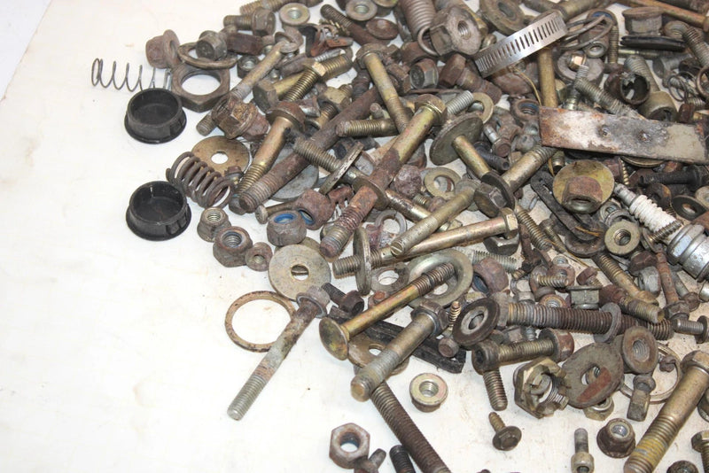 02 Ski-doo Grand Touring 500 Oem Nut Bolt Spacer Hardware Kit SS24
