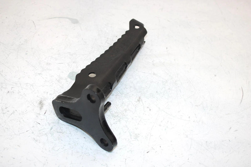 93 Yamaha  Timberwolf  2wd Oem Right Footrest 4BD-27421-00-00 AY34