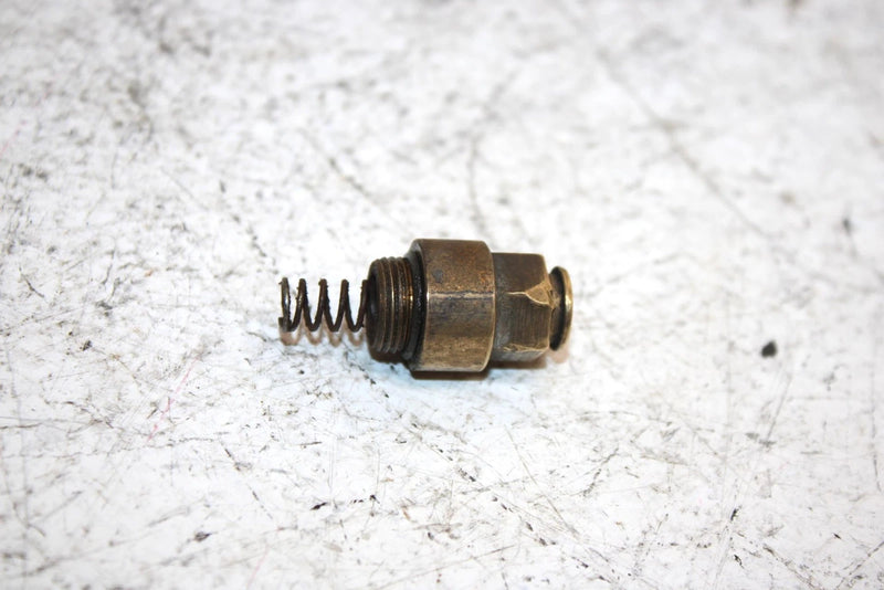 96 Yamaha Vmax 500 Xt Proaction Plus Oem Holder 8AY-14261-00-00 SY8