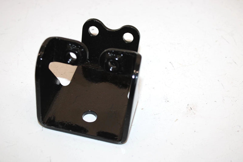 92 Yamaha Ovation Le Oem Engine Bracket 1 85L-21411-00-00 SYS