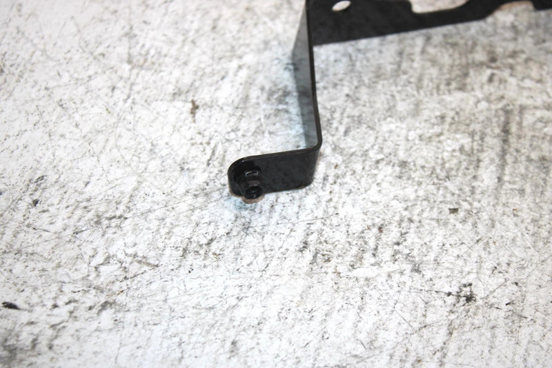 2001 Polaris Magnum 325 Oem Lower Oil Cooler Bracket 1013302 AP30