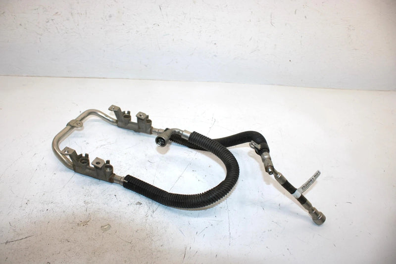 06 Polaris Fusion 900 Oem Fuel Rail 2520581 SP2