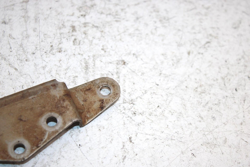 1990 Kawasaki 650 Ts Oem Fuel Filter Mount Bracket 11046-3842 JK8