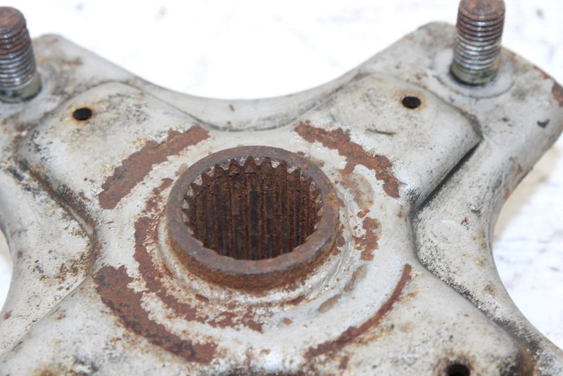1992 Kawasaki Bayou 220 Oem Rear Wheel Hub 49030-1086 AK36