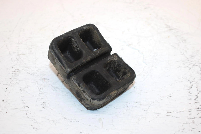 1985 Honda Atc 110a All Terrain Oem Seat Rubber Dampner 77201-942-000 AH58