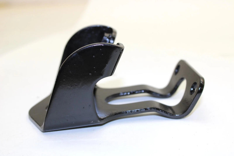 1994 Yamaha Vmax 600 Oem Front Upper Left Motor Mount 82M-21415-00-00 Q2581