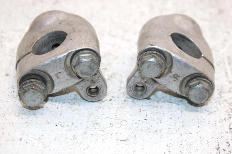 1985 Honda Trx Fourtrax 250 A Oem Handlebar Mount Set 53121-958-000 AH48