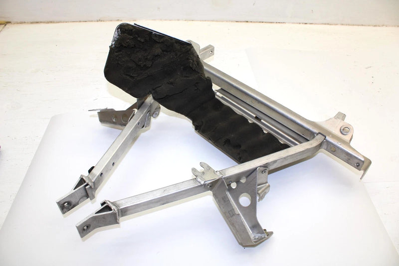 2005 Ski-doo Summit 800 Oem Upper Cross Member 518324739 SS113
