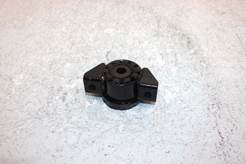 1999 Kawasaki Prarie 400 Oem Lower Engine Mount Bracket 32190-1097 AK28