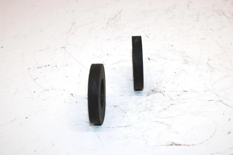 1988 Yamaha Phazer Oem Motor Mount Dampner Pair (blk) 8V0-21485-00-00 SY26