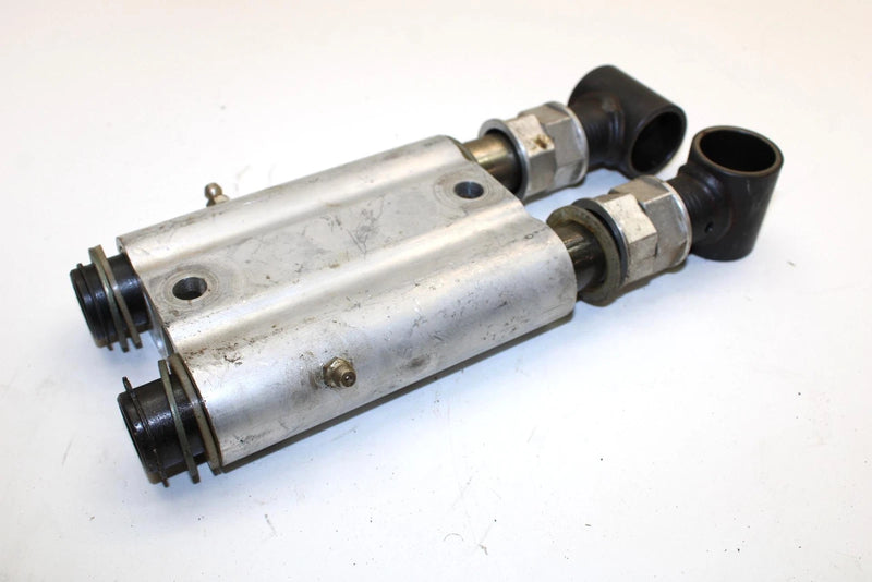 2005 Yamaha Rs Vector Oem Rear Torque Pivot Arm Stopper 8ES-4745D-00-00 SY81