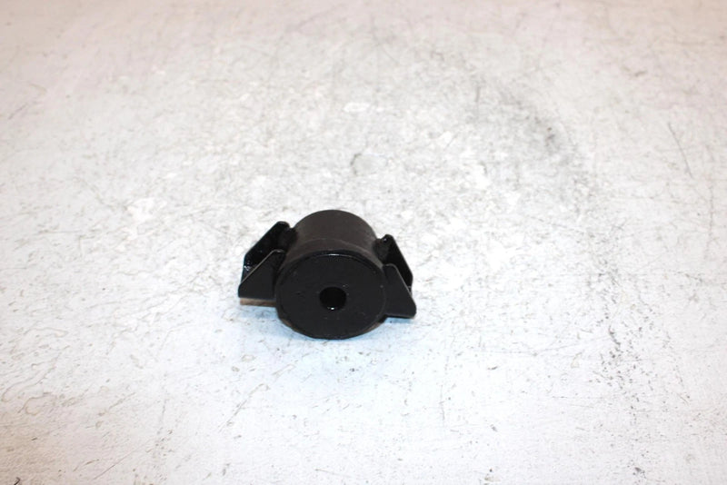 1999 Kawasaki Prarie 400 Oem Lower Engine Mount Bracket 32190-1097 AK28