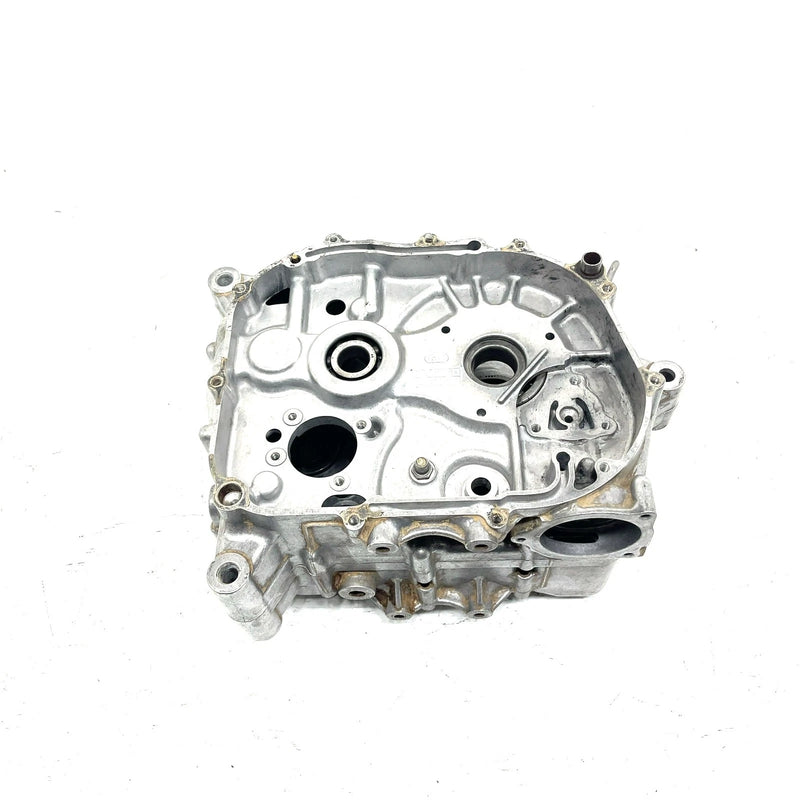 84 Suzuki Quadrunner 185 LT185 OEM Crankcase (Seized Stud) 11300-24841 AS39