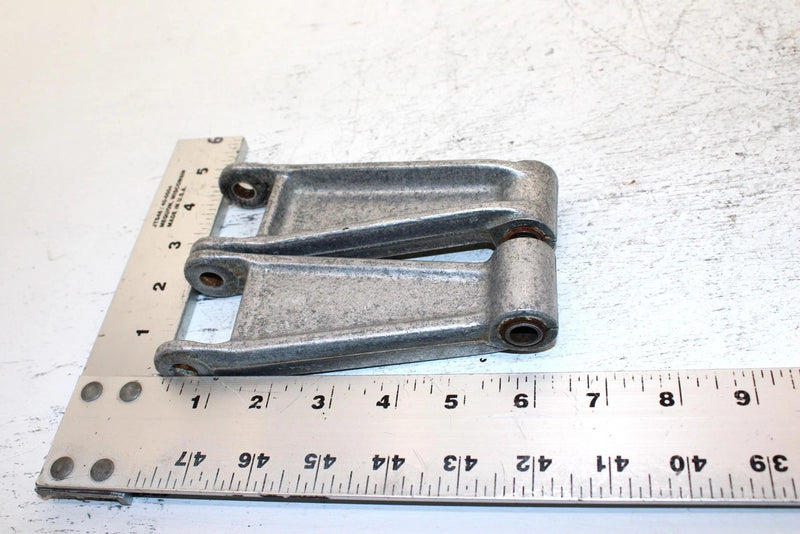 1996 Yamaha Vmax 600 Oem Lower Steering Arm Pair 8AB-2382F-00-00 SY29