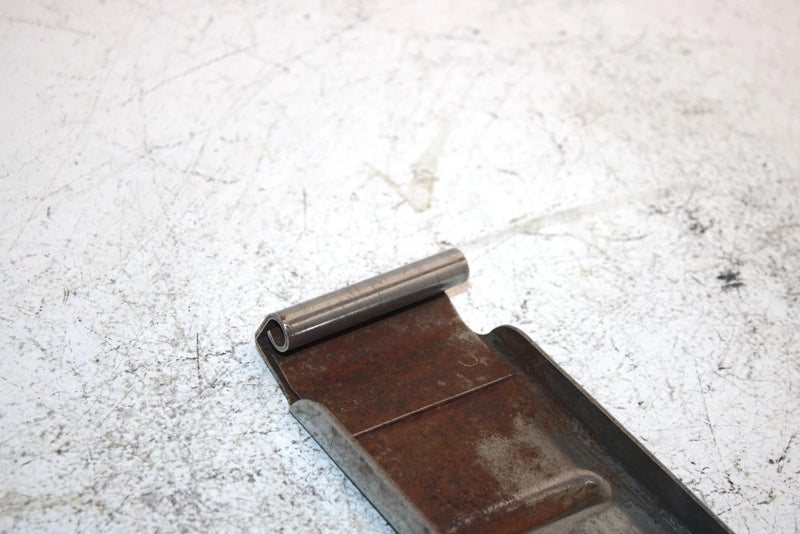 79 Yamaha Enticer 340 Et340c Oem Belt Cover Hinge Bracket 8G5-77315-00-00 SY4