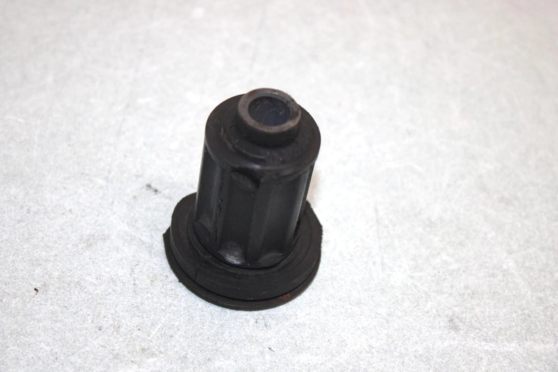 03 Yamaha  Kodiak 450 Awd Oem Engine Mount Dampner 5ND-E5336-00-00 AY44