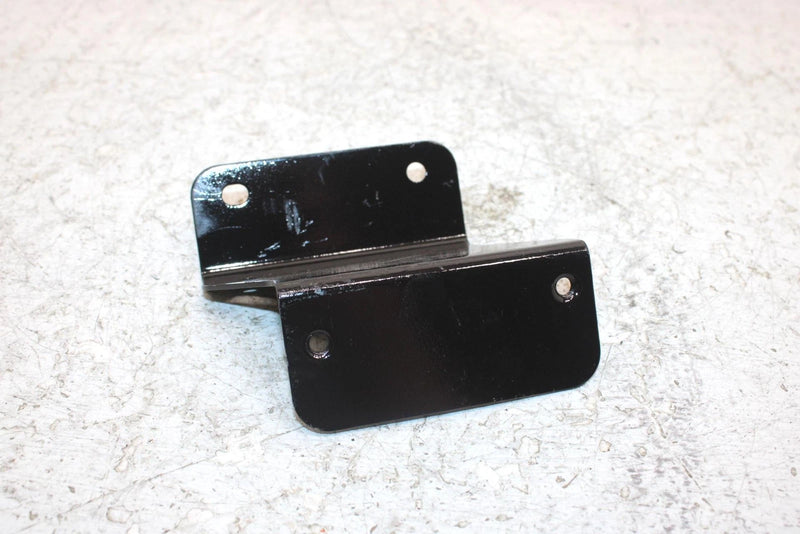 2006 John Deere  Buck 650 Oem Fuel Pump Mount Bracket 709000111 AJ0