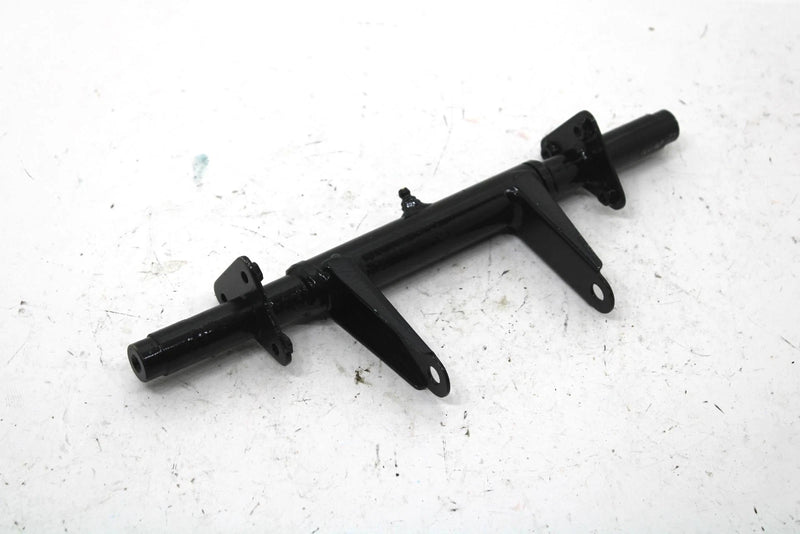 1987 Yamaha Srv Oem Shock Pivot Bracket  8AX-47416-01-00 SY131