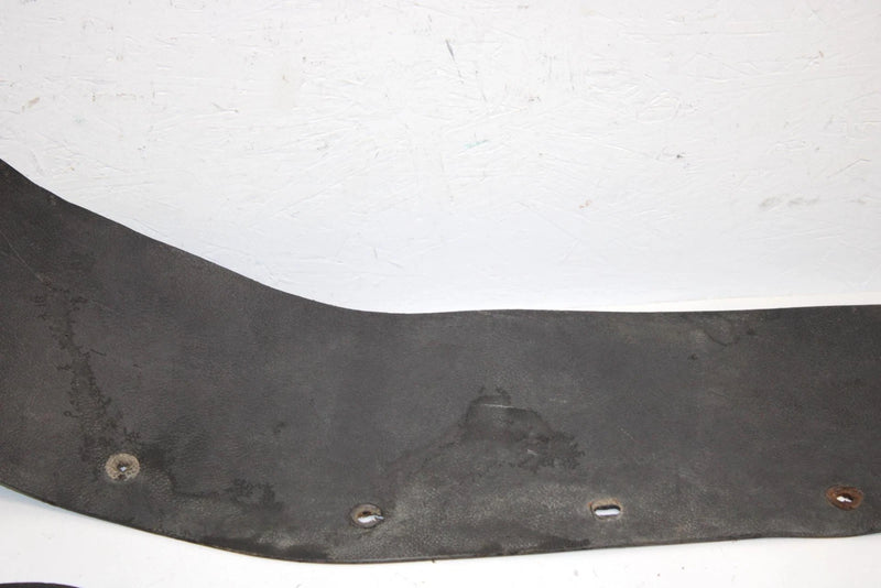 95 Polaris 300 4x4 Oem Rear Fender Flap set 5850061 5850060 AP39