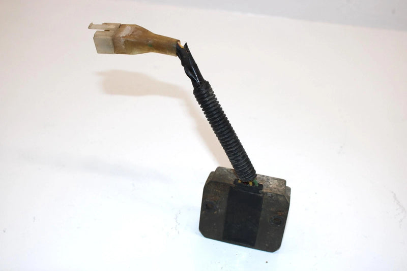 84 Honda Fourtrax 200 Trx200 A Oem Voltage Regulator 31600-VM5-000 AH33