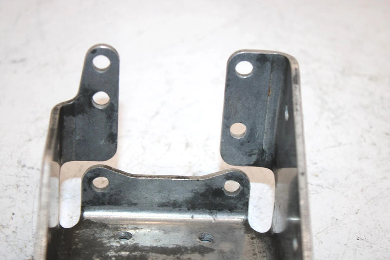 00 Yamaha Sx500r Oem Muffler Stay 8CR-2194J-00-00 SY0