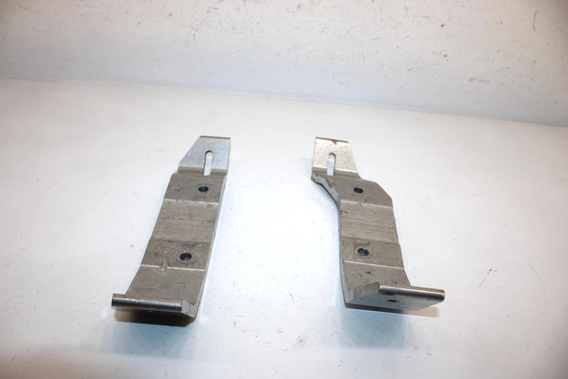 00 Polaris Xc 500 Oem Strap Enging Mount Pair  5131877 5131876 SPS2
