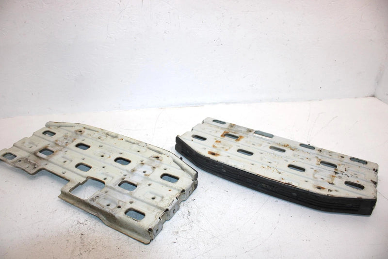 1994 Polaris Trail Boss Oem Footrest  Set 1040351-117 1040274-117 AP164