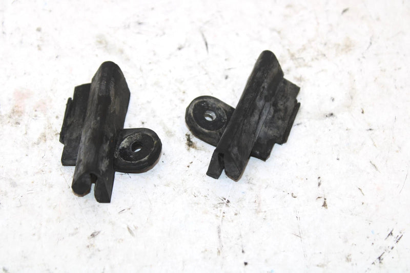 1988 Yamaha Enticer 340 Oem Hood Locator Set 8X0-77516-00-00 SY130