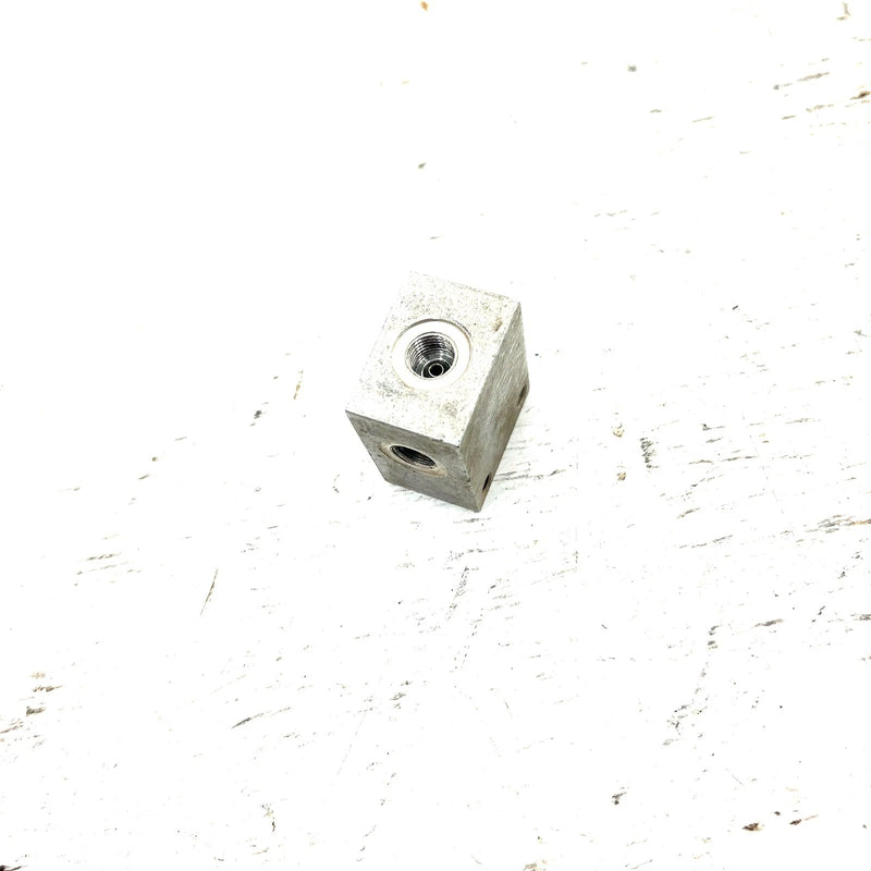 2016 Polaris Sportsman SP 850 OEM Brake Cross Fitting 7052372 AP239