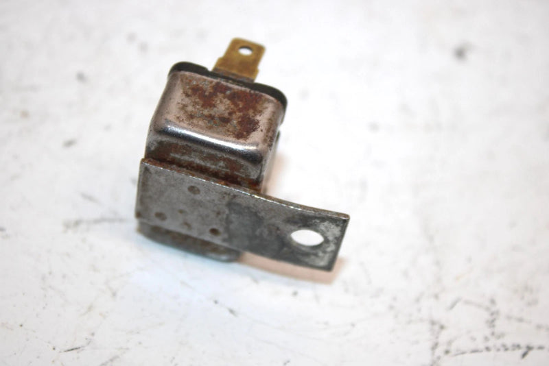 94 Polaris 500 Efi Oem Ckt. 12A Breaker 2434009 SP152