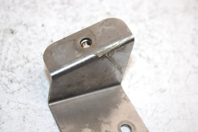 1994 Kawasaki 750 Ss Super Sport Oem Fuel FIlter Mount Bracket 11047-3761 JK9