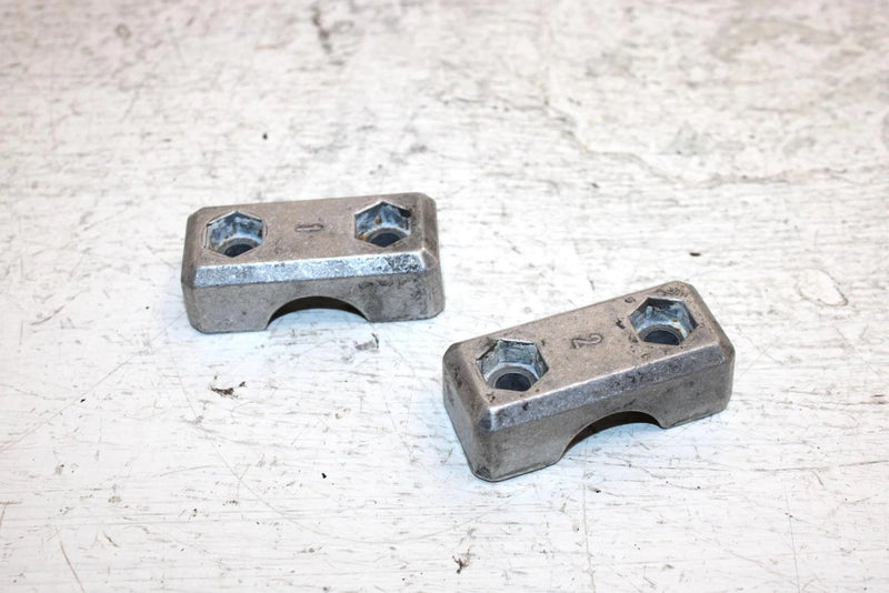 1998 Arctic Cat Zl 500 Oem Handlebar Clamp 0605-305 0605-304 SA16