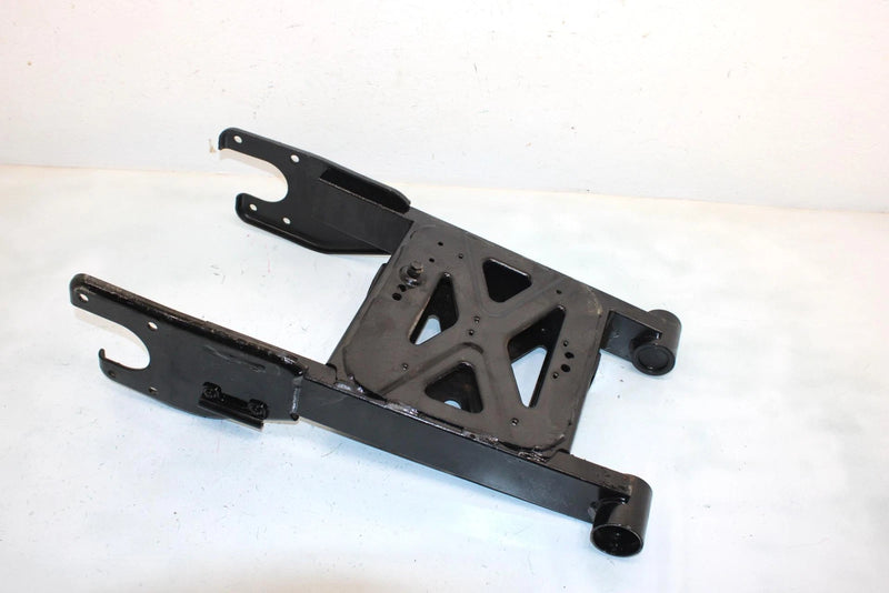 04 Polaris Atp 330 4x4 Oem Swingarm 1541781 AP23