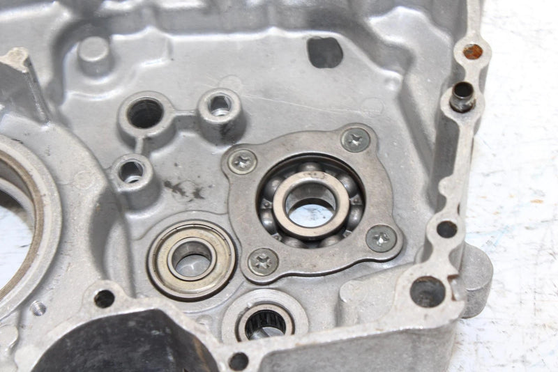 1992 Kawasaki Bayou 220 Oem Crankcase 14001-5323 AK35