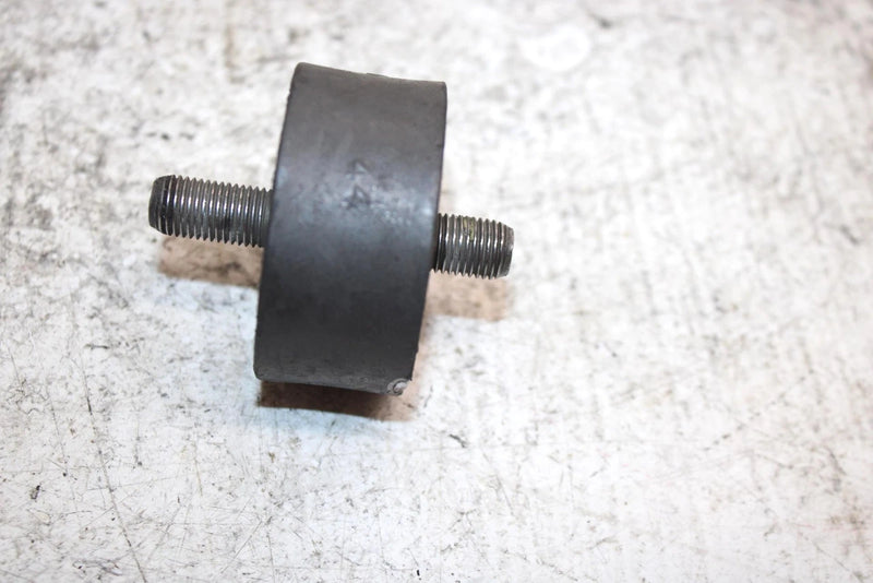 2001 Polaris Magnum 325 Oem Upper Engine Mount Dampner 3110068 AP30