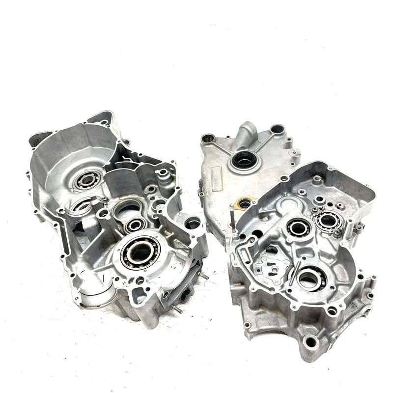 91-02 Suzuki King Quad 300 OEM Crankcase 11300-19883 AS34
