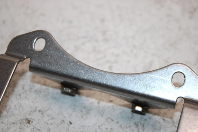 1994 Kawasaki 750 Ss Super Sport Oem Rear Steering Cover Bracket 11047-3773 JK9
