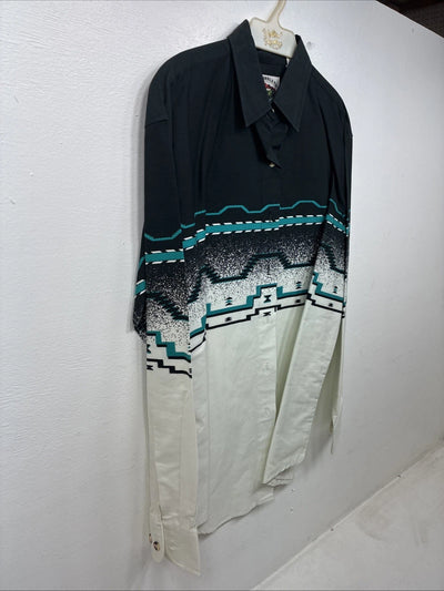 New Women’s Cumberland Designed Long Sleeve Button Up Medium MM-110