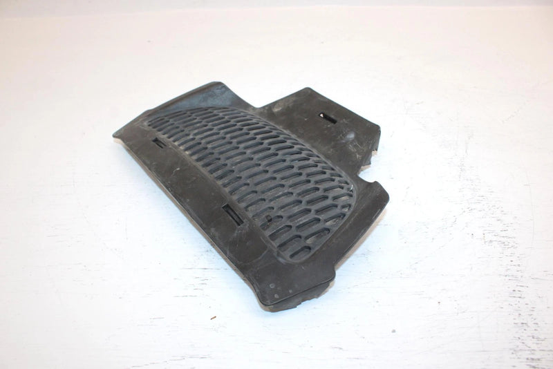 2002 Ski-doo Mxz 500 Oem Center Hood Vent Grille 517302026 SS16